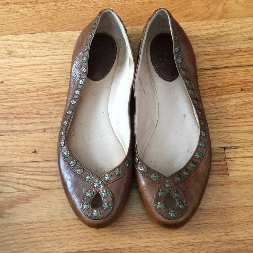 Frye Emma Hammered Stud Flats 10